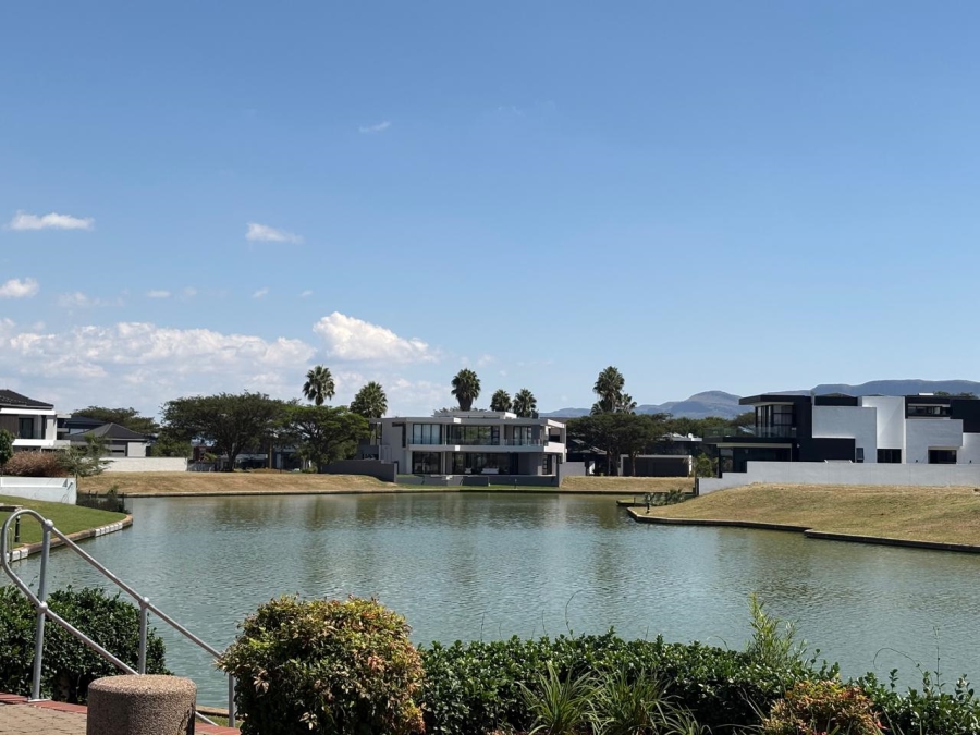 4 Bedroom Property for Sale in The Islands Estates North West